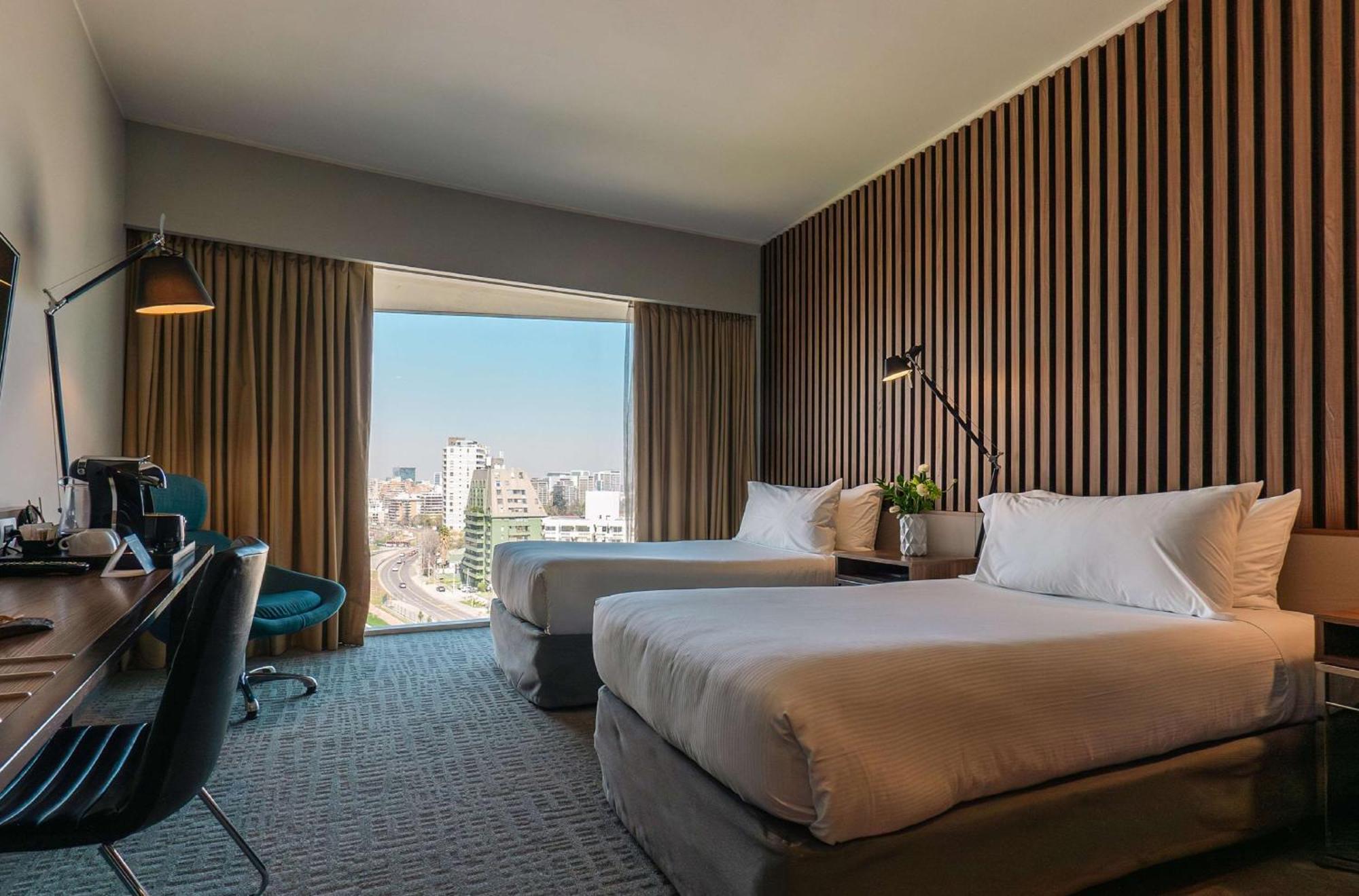Doubletree By Hilton Kennedy, Chile Hotel Santiago del Cile